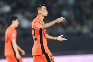 云南玉昆球员唐淼转会新鹏城、深圳新鹏城球员胡睿宝租借玉昆
