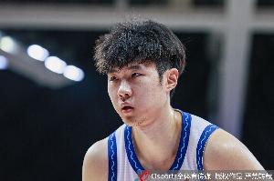 上赛季场均7.5分3篮板!媒体人:北控交易得到青岛球员赵嘉义