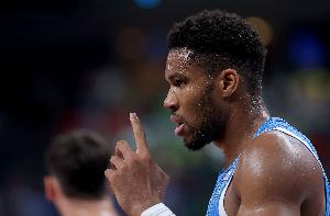 字母哥:此前缺席世预赛是因为保险问题 NBA球员合同金额太巨大