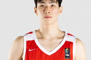 填满数据栏!李俊贤4投3中得到8分7板2助1断1帽 正负值+22
