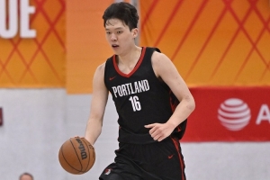 雅虎记者:杨瀚森免战亚运专注NBA 避免分心 这对开拓者也是好事