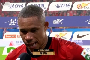 韦林顿:本周压力很大,每场比赛都付出全部才能走到最后