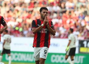记者:米兰今夏转会运作我给6分,开局8分担后半段最多5分