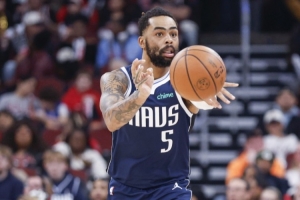 会是绝唱?拉塞尔迄今最后一场NBA比赛 1月战公牛替补得8分2板4助