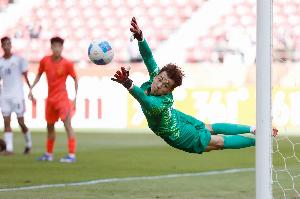 预定国足一门!李昊21次扑救亚运铜牌,U23亚洲杯6战5零封亚军