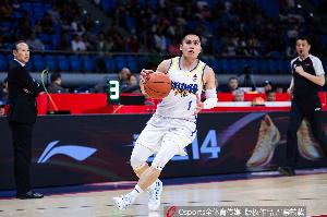 高效全能!陈盈骏11中7砍下18分7篮板7助攻